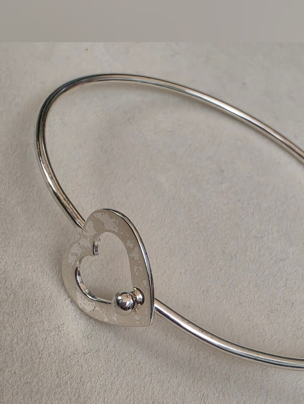 Sterling Silver Heart Bangle Bracelet • 7.32g